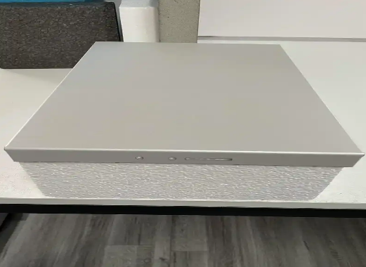 金属保温装饰一体板